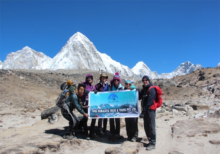  Everest Three Pass Trek 