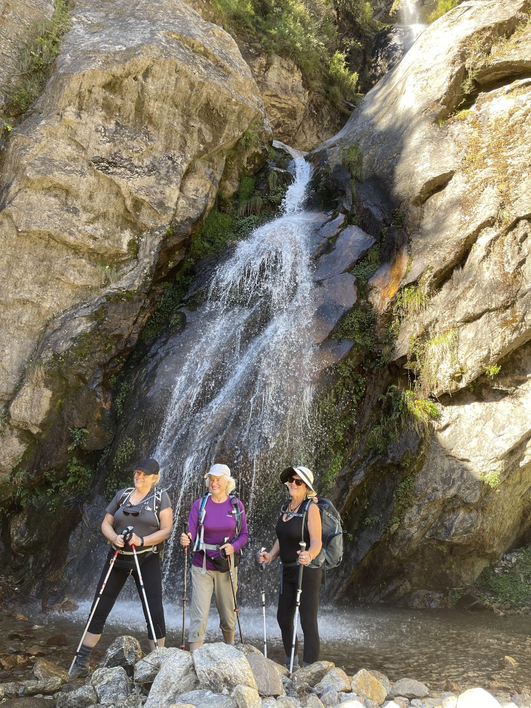 himalaya trek tour